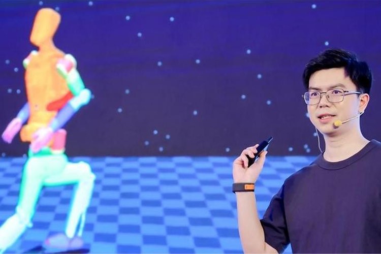 天才少年稚晖君太阳集团tyc机器人走路进场！AI模型做大脑，目标售价20万以内